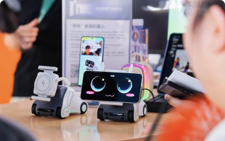 媲美GPT-4o的王炸模型，这家创业公司做出来了